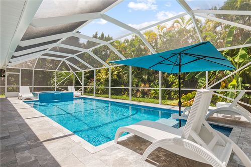 9575 Frangipani Dr, Vero Beach, FL, 32963-4524 | Card Image
