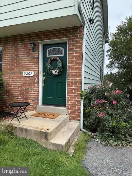 5267 Thompson St, GERMANSVILLE, PA, 18053-2021 | Card Image