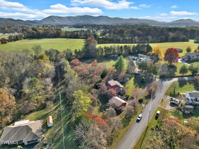 2168 Mountain Vista Road, House other with 3 bedrooms, 3 bathrooms and null parking in Sevierville TN | Image 2