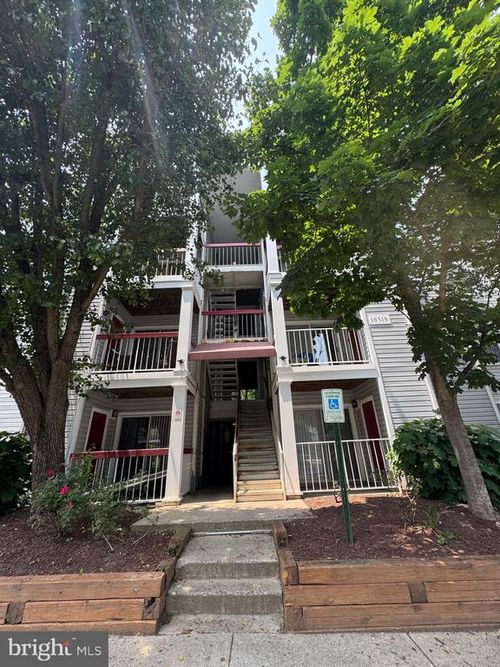 apt-226-18518 Boysenberry Dr, GAITHERSBURG, MD, 20879-3671 | Card Image