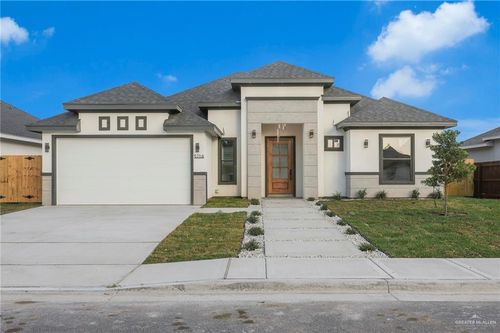 5216 N 42nd St, McAllen, TX, 78504-6890 | Card Image