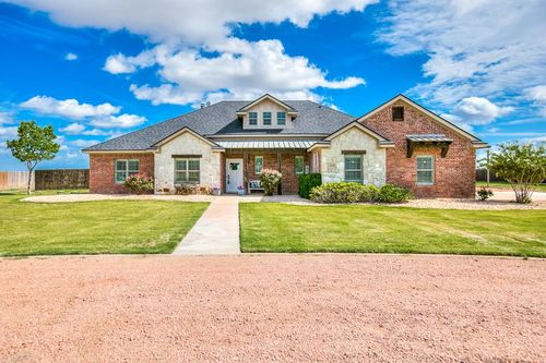 8146 Mccormick Dr, San Angelo, TX, 76905-5606 | Card Image