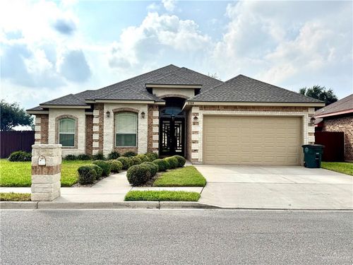 2200 E 27th St, Mission, TX, 78574-2824 | Card Image