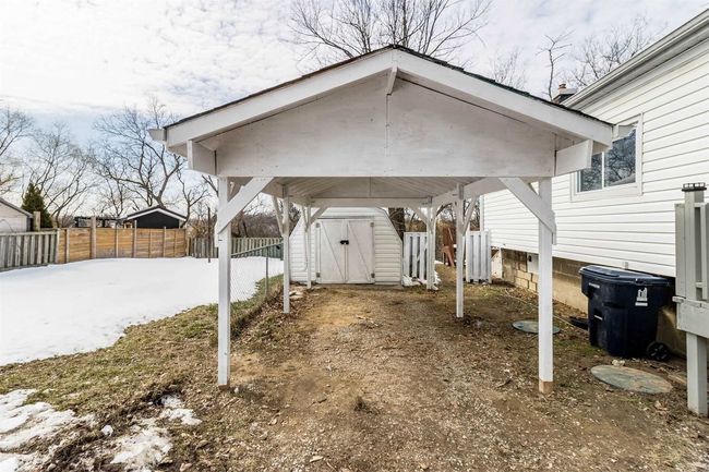 7504 Kipling Ave, House other with 2 bedrooms, 1 bathrooms and 3 parking in Woodbridge ON | Image 4