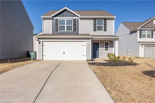 2103 Briar Run Dr, Greensboro, NC, 27405-9819 | Card Image
