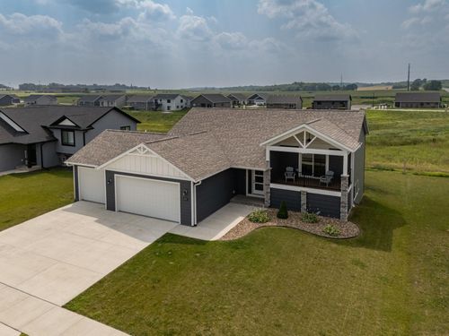 2005 Elk Run Dr Se, Pine Island, MN, 55963-2812 | Card Image
