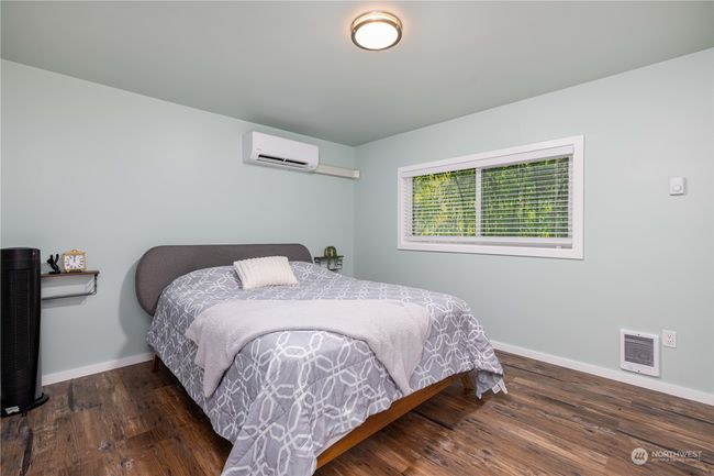2nd bedroom w/AC on main level | Image 22