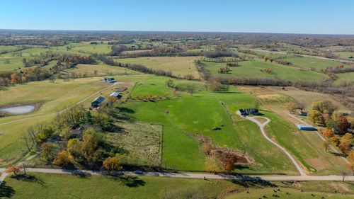 1765 B Leesburg Newtown Rd, Paris, KY, 40361-9705 | Card Image