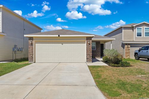 10227 Reyes Hts, San Antonio, TX, 78254-4696 | Card Image