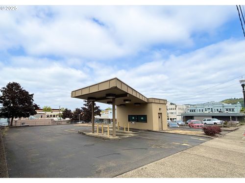640 Se Kane St, Roseburg, OR, 97470-4941 | Card Image
