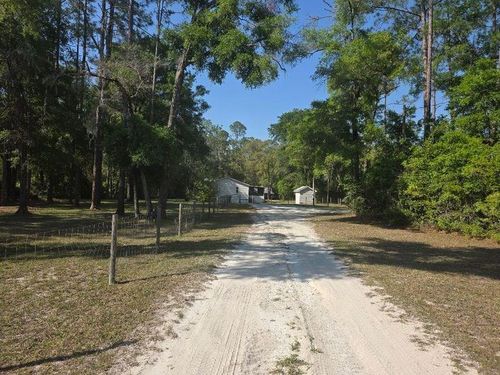 39 Ne 339th Ave, Old Town, FL, 32680-4943 | Card Image