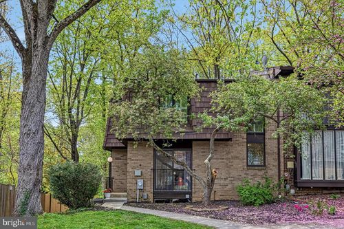 8042 Inverness Ridge Rd, ROCKVILLE, MD, 20854-4011 | Card Image