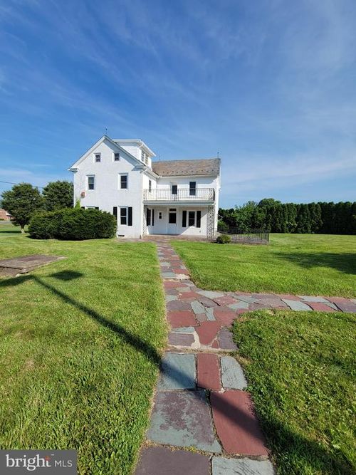 1022 Gravel Pike, PALM, PA, 18070-1206 | Card Image