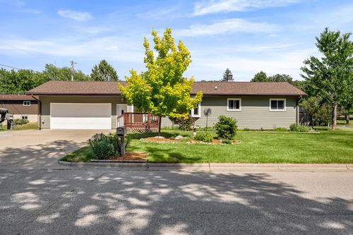 1527 Holley St, Holmen, WI, 54636 | Card Image