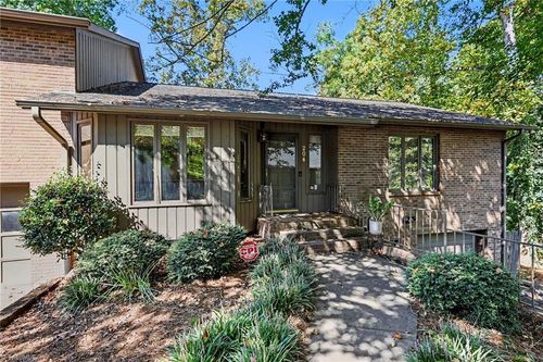 204 Ridgelea Ct, Winston-Salem, NC, 27104-4472 | Card Image
