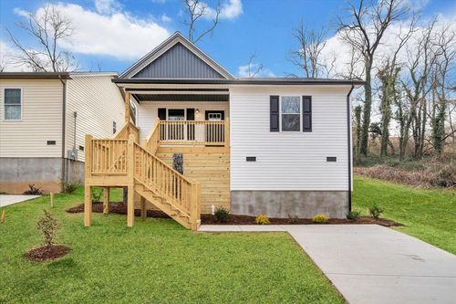 1417 Varnell Ave Ne, Roanoke, VA, 24012-5926 | Card Image