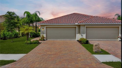 1676 Alameda Dr, Naples, FL, 34120-5702 | Card Image
