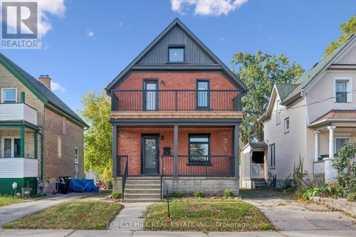 121 Park St, Kitchener, ON, N2G1M5 | Card Image
