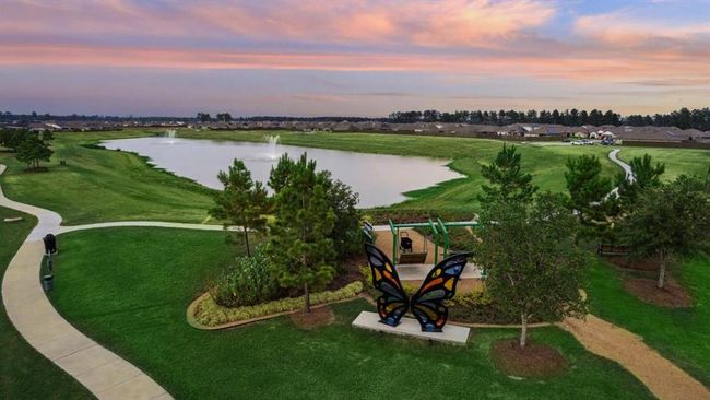 21738 Southern Valley Ln, House other with 4 bedrooms, 2 bathrooms and 2 parking in New Caney TX | Image 17