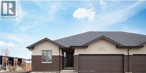 {{alt}} | Card Image