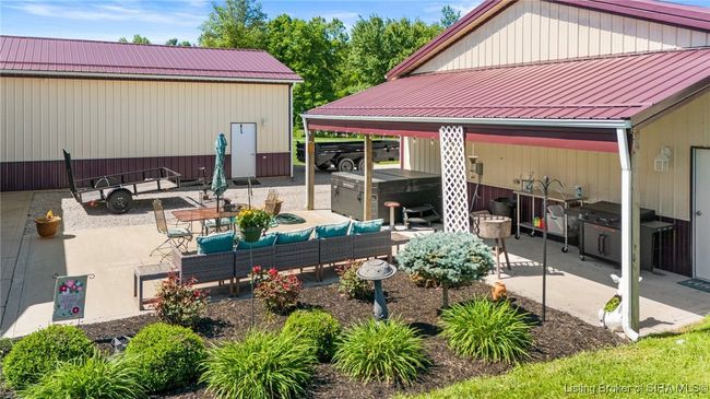5628 E Polk Rd, Home with 3 bedrooms, 3 bathrooms and null parking in Lexington IN | Image 16
