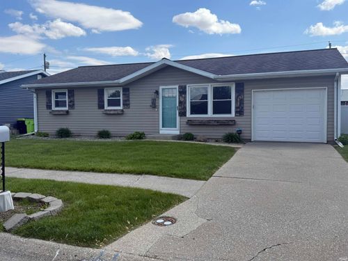 11 Topaz Dr, Huntington, IN, 46750-3952 | Card Image