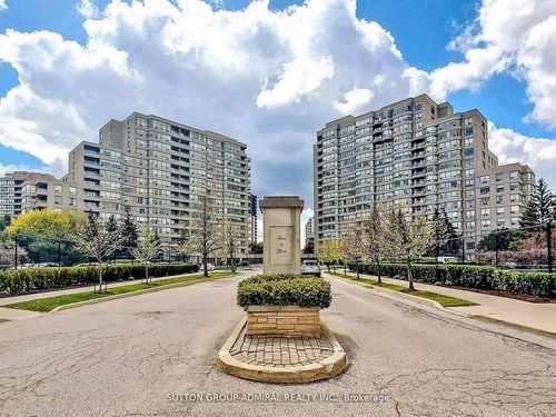 401-11 Townsgate Dr, Vaughan, ON, L4J8G4 | Card Image