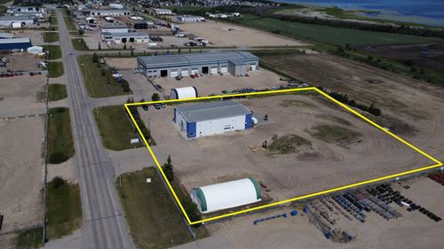 8901 99 St, Clairmont, AB, T8X5A8 | Card Image