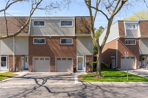 15-960 Warwick Crt, Burlington, ON, L7T4C5 | Card Image