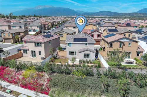 2431 Gunner Ridge Way, Rialto, CA, 92377-4005 | Card Image