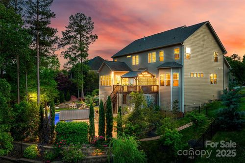 288 Ridge Reserve Dr, Lake Wylie, SC, 29710-7111 | Card Image