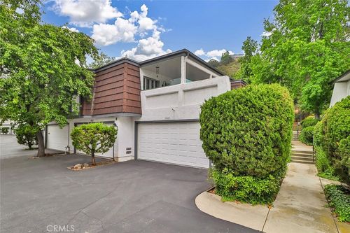3640 Summershore Ln, Westlake Village, CA, 91361-4217 | Card Image