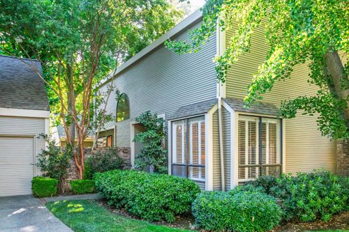 320 Wyndgate Road, Sacramento, CA, 95864 | Card Image