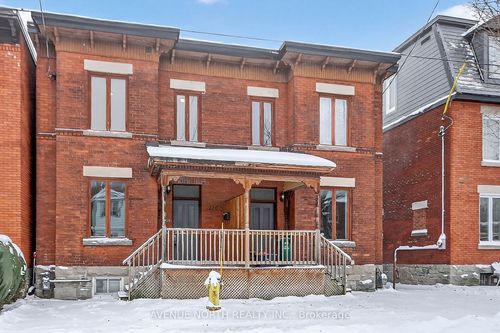 {{alt}} | Card Image