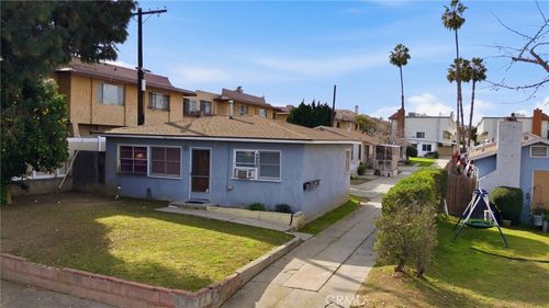 425 Sefton, Monterey Park, CA, 91755 | Card Image