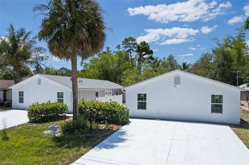 902-27900-902 Vermont St, BONITA SPRINGS, FL, 34135-4832 | Card Image