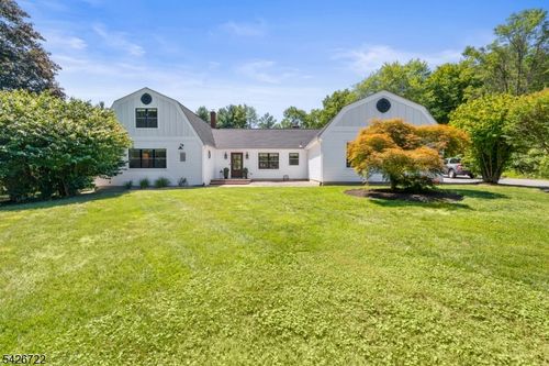 17 Drake Rd, Mendham, NJ, 07945-1805 | Card Image