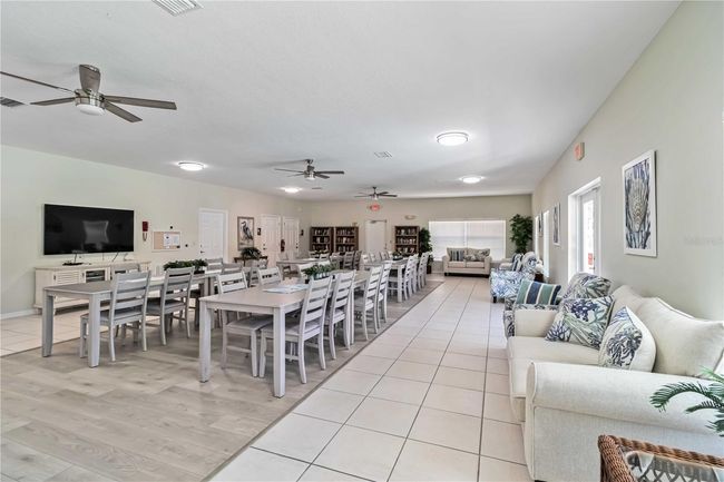 102 - 6339 Bay Cedar Ln, Condo with 2 bedrooms, 2 bathrooms and null parking in BRADENTON FL | Image 35