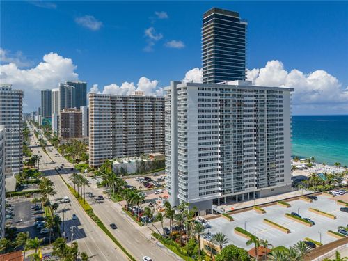 apt-227-2030 S Ocean Dr, Hallandale Beach, FL, 33009-6657 | Card Image