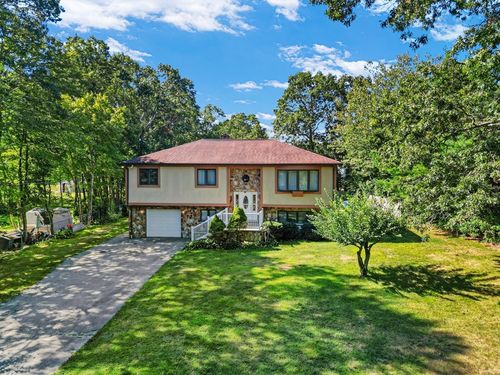 1174 Old Fall River Rd, Dartmouth, MA, 02747-1247 | Card Image