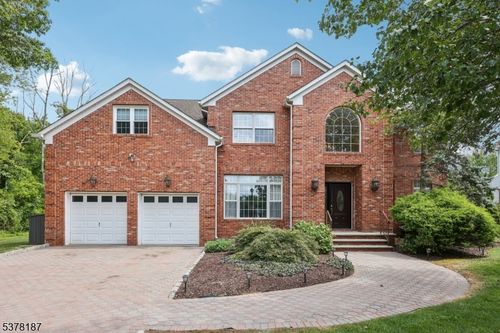 3 Hasemann Ct, West Caldwell, NJ, 07006-7319 | Card Image