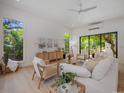 223 Lanipo Dr, Kailua, HI, 96734-3231 | Card Image