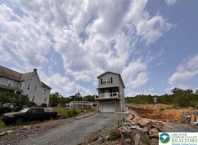 Street view of home | Image 22