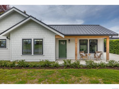 151 Hickey Ave, Parksville, BC, V9P1M1 | Card Image