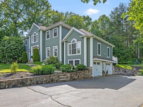 11 Jones Rd, Middleton, MA, 01949 | Card Image