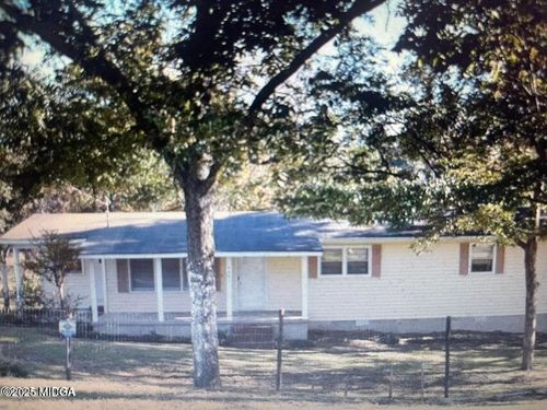 4401 Crystal Lake Dr, Macon, GA, 31217-6309 | Card Image