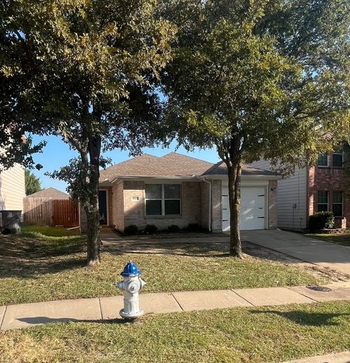 7045 Wax Berry Dr, Dallas, TX, 75249-1364 | Card Image