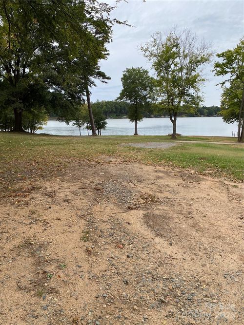 3-1126 Cedar St, Mount Holly, NC, 28120-9784 | Card Image