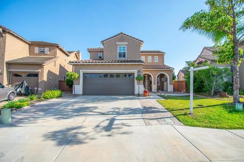 2414 Falcon Valley Dr, Chula Vista, CA, 91914-4051 | Card Image