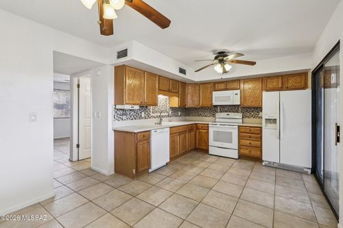 l-3-1378 S Avenida Polar, Tucson, AZ, 85710-5253 | Card Image